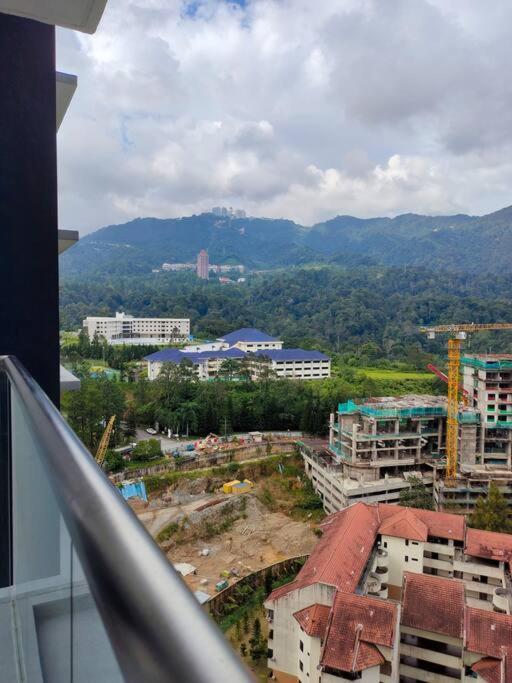 Windmill Genting Lovely 2r2b With Parking & Wifi Apartment