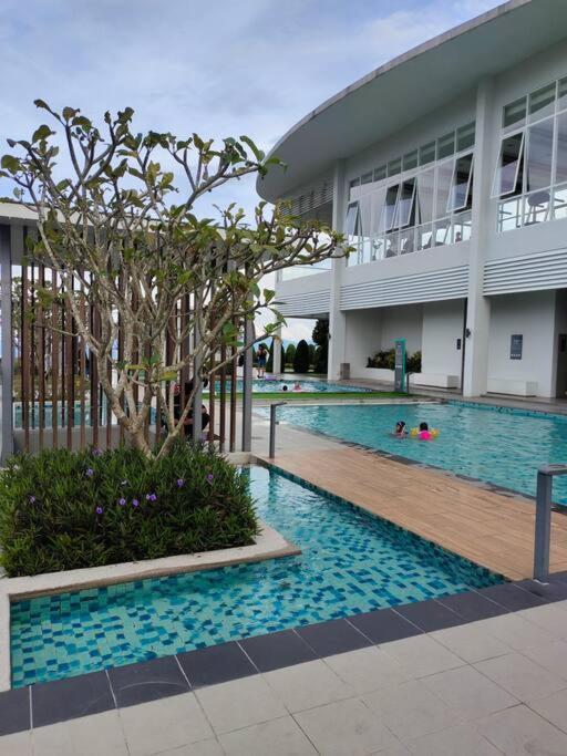 Apartment Windmill Genting Lovely 2r2b With Parking & Wifi *